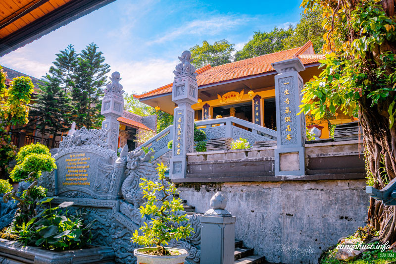 Chùa Phù Dung – Khung cảnh uy nghiêm giữa lòng Hà Tiên