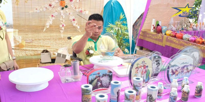 Hình ảnh các học viên chăm chỉ tại tranh cát Phi Long