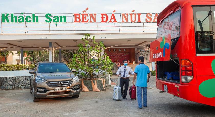 Không gian xanh mát của khách sạn Bến Đá Núi Sam