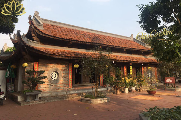 Tam quan tuyệt mỹ của Chùa Kim Liên