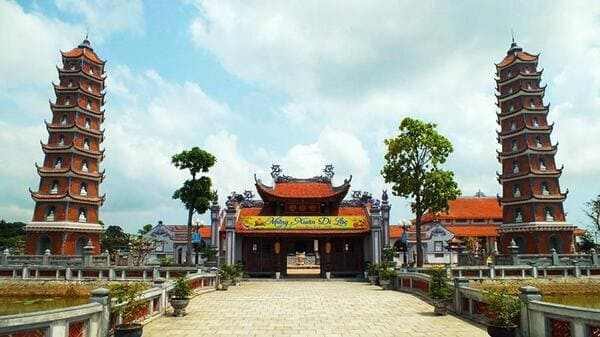 Hoằng Phúc – Ngôi chùa cổ kín nhất của miền Trung Việt Nam